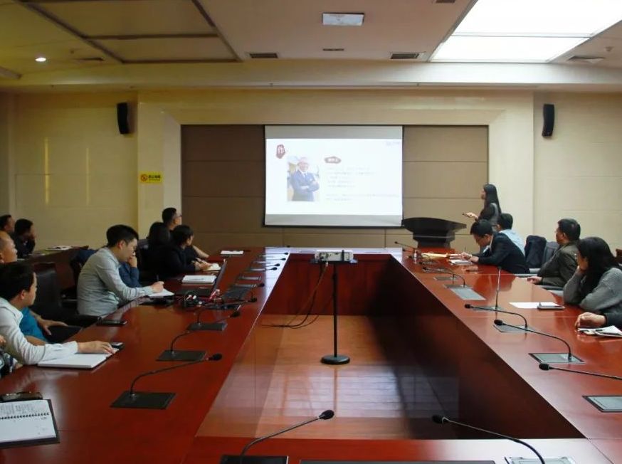 学无止境  只争朝夕  万达地产集团召开“读书分享 携手前行”读书分享会