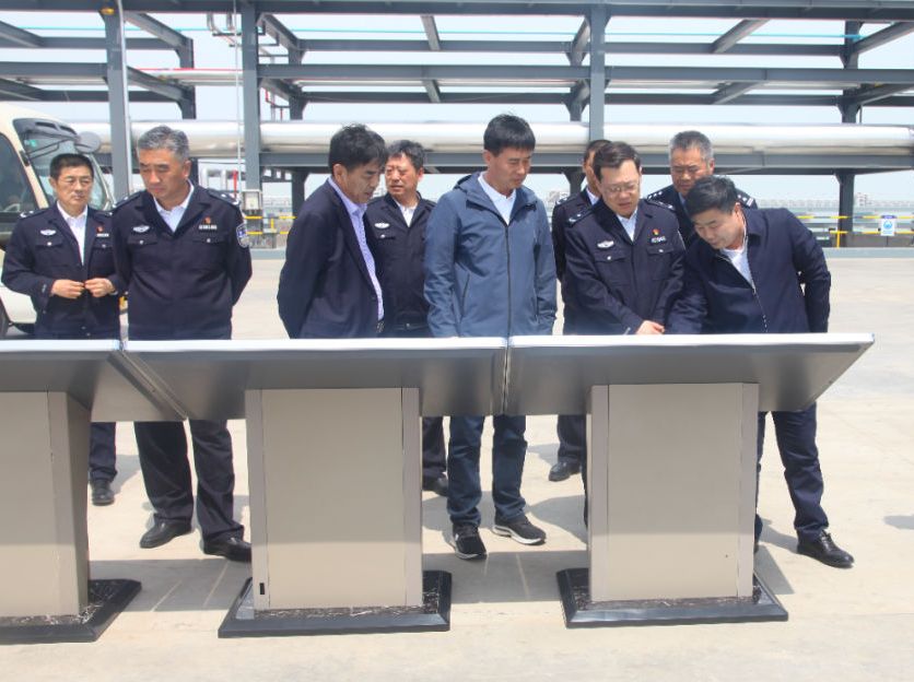 东营市副市长、公安局局长赵海一行莅临万达集团宝港国际2×10万吨码头项目参观调研